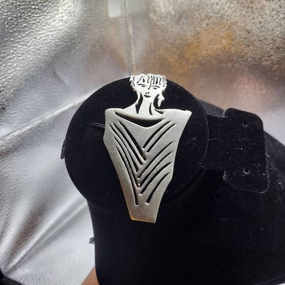 Vintage 90s Abstract Woman Pin - Picture 1 of 3